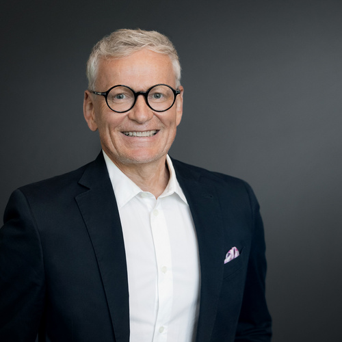 Markus Wambach, future COO and third Managing Director of the management and IT consultancy MHP